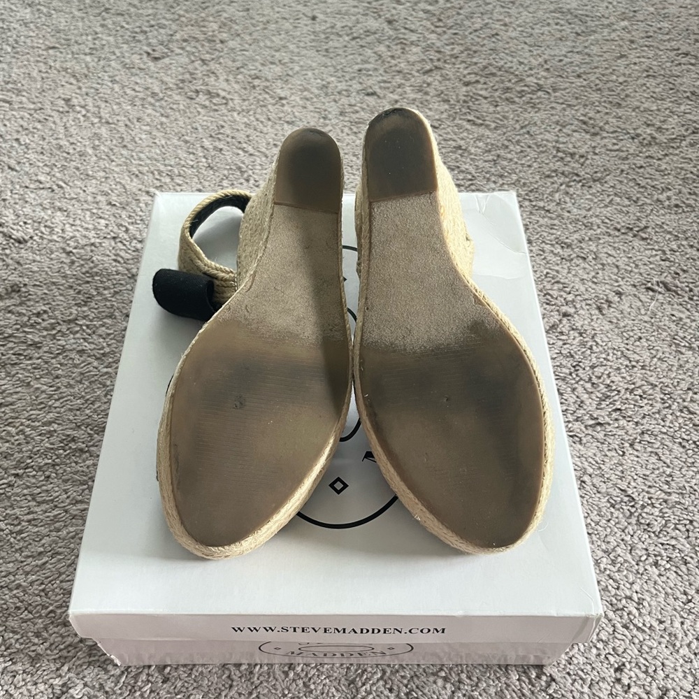 Steve Madden Eira Wedge Sandals - Picture 5 of 6